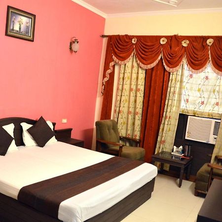 Hotel City Paradise Chandīgarh Esterno foto