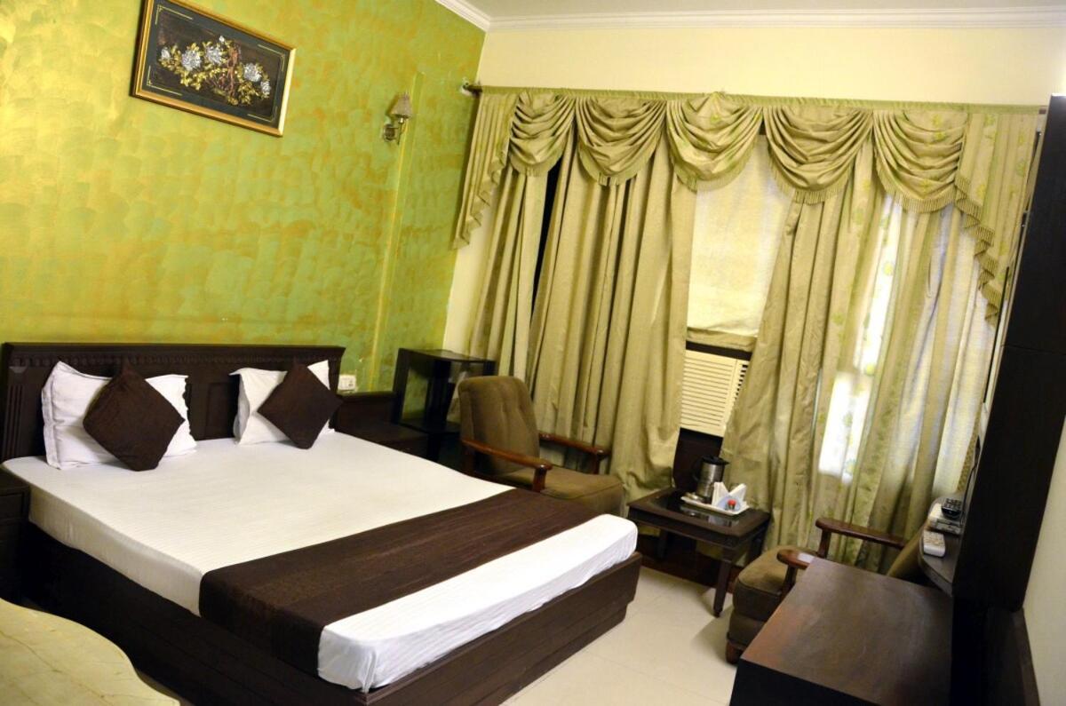 Hotel City Paradise Chandīgarh Esterno foto