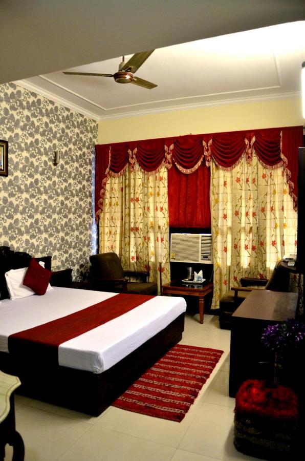 Hotel City Paradise Chandīgarh Esterno foto